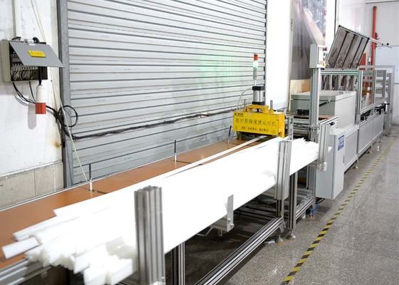 Mylar Automatic Wrapping Machine PET Insulation Film Cutting Shaping